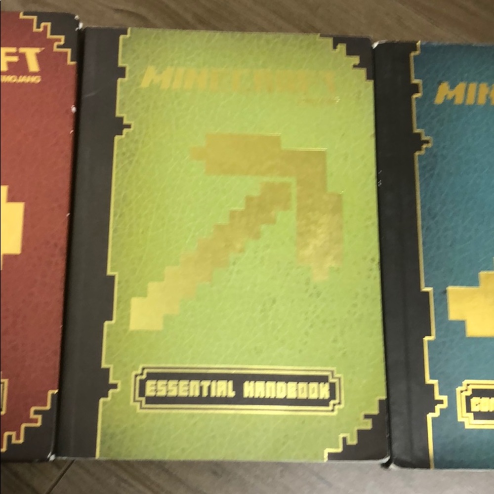 3 Minecraft Handbooks - Picture 4 of 10